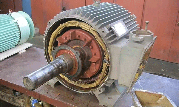 西玛电机轴向振动大的原因及处理方法。