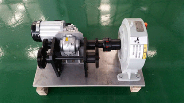 三相异步电动机的功率因数和损失分析。