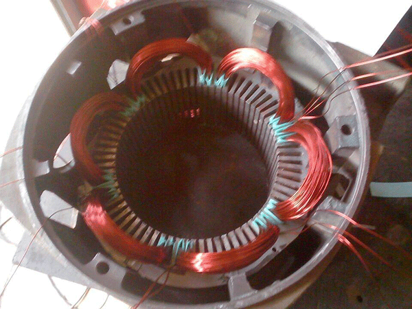 Y系列三相异步电动机三相不平衡现象及根本原因分析。