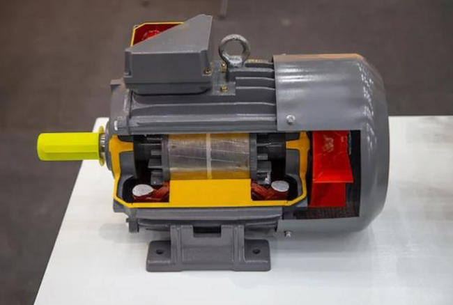 图2三相电机的内部结构 图2三相电机的内部结构