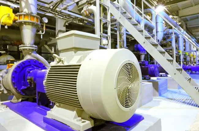 图为西玛电机刚刚交付给新疆客户的高效电机使用照片