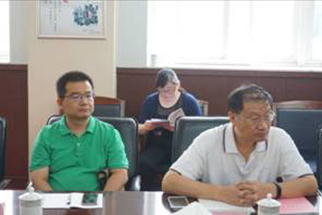 副秘书长姚向华，副理事长兼秘书长王润孝